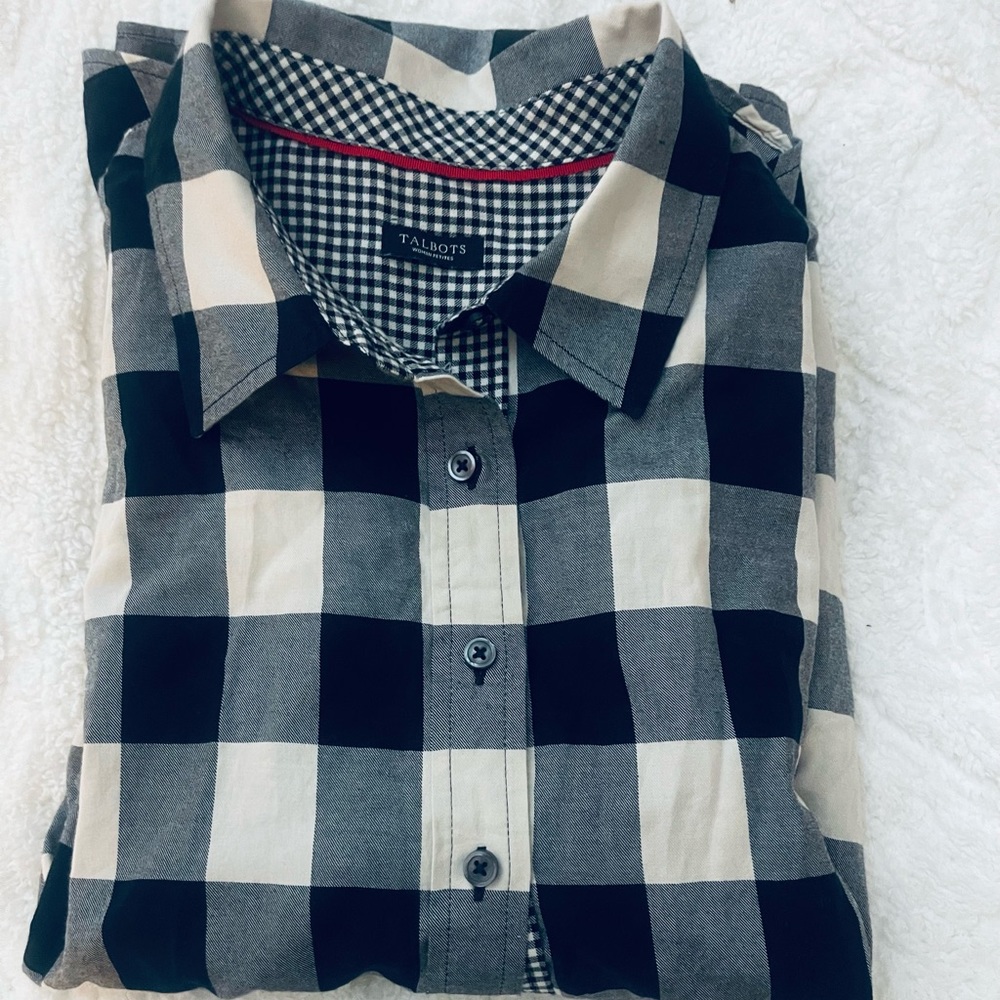 TALBOTS Black and Cream Buffalo Check Flannel Button Front Top Size Medium